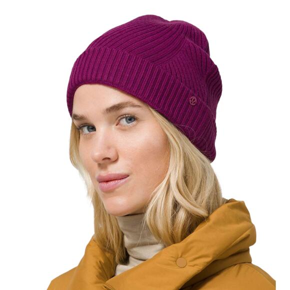 Lululemon Crazy Cozy Beanie Hat Deep Fuchsia Wool Blend Warm Winter Ski Active - Picture 1 of 5